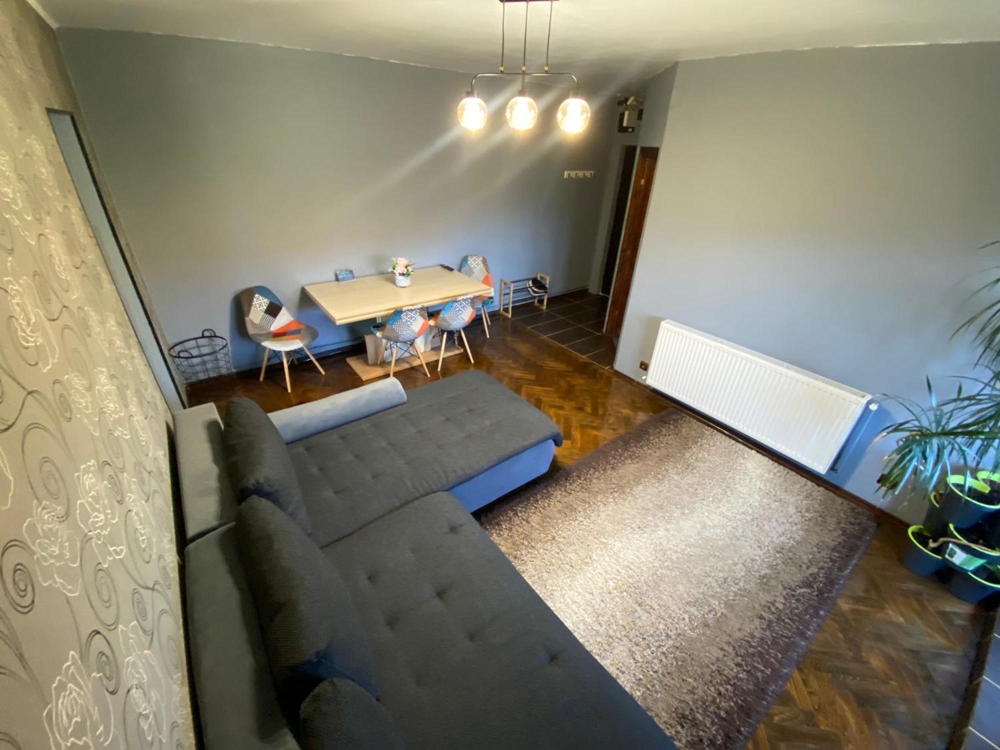 Comfort Home Apartment 2 Petrosani Bagian luar foto
